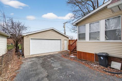 16827 Glen Oaks Drive Country Club Hills IL 60478