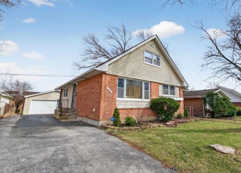 16827 Glen Oaks Drive Country Club Hills IL 60478