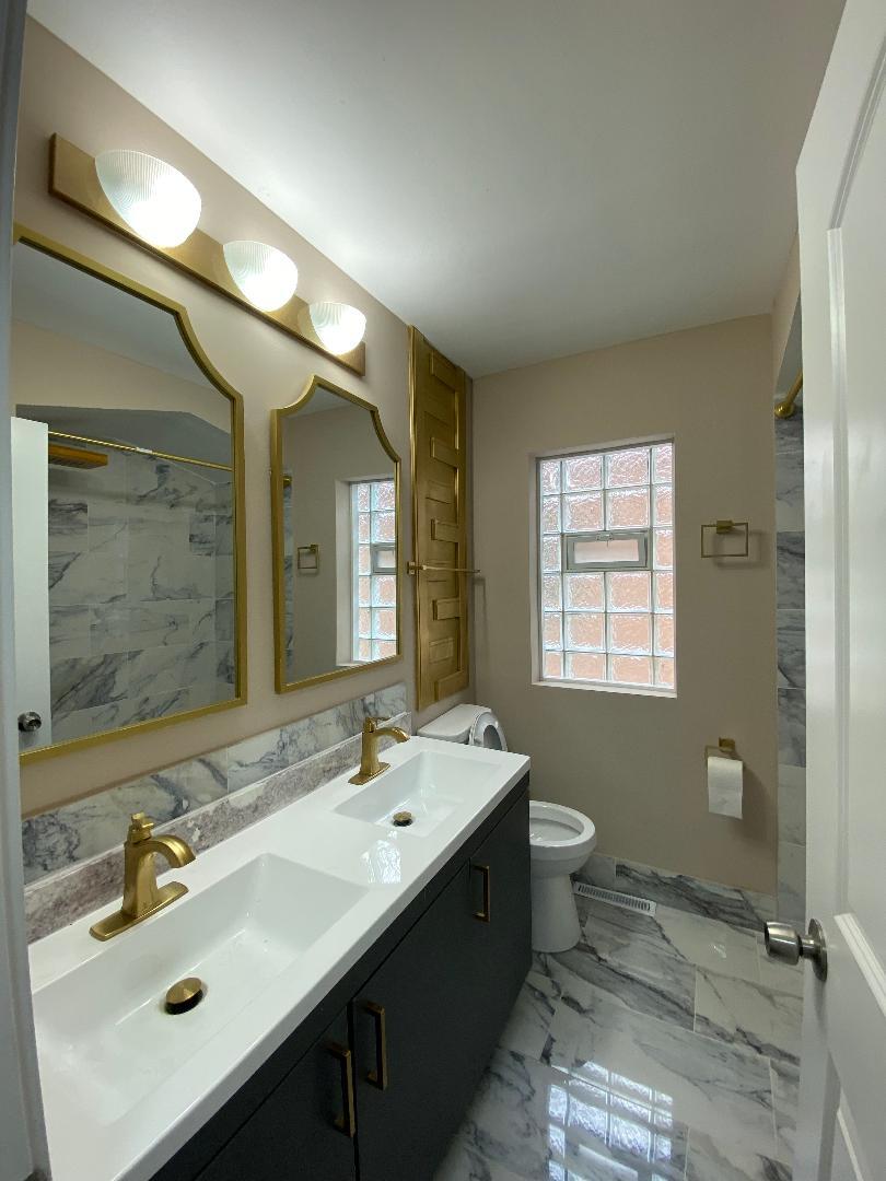 8354 South Winchester Avenue Chicago IL 60620