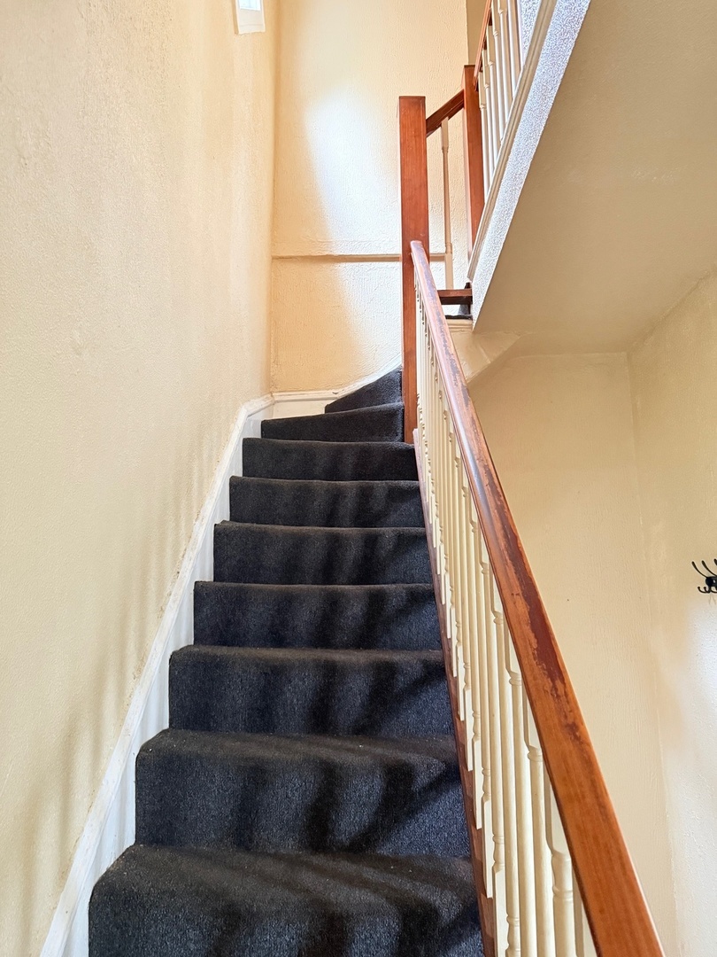 7047 South Eberhart Avenue Chicago IL 60637