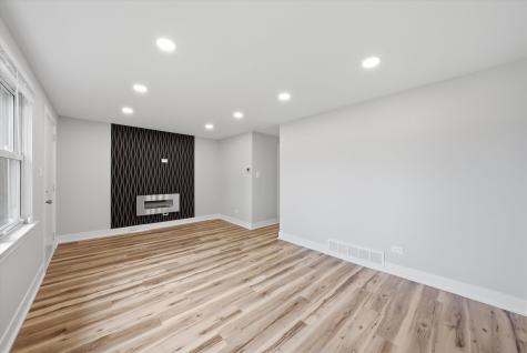 11613 South Loomis Street Chicago IL 60643