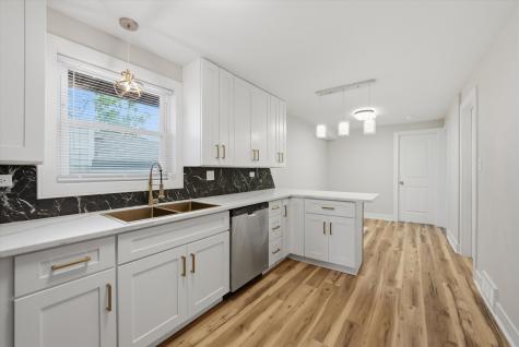 11613 South Loomis Street Chicago IL 60643