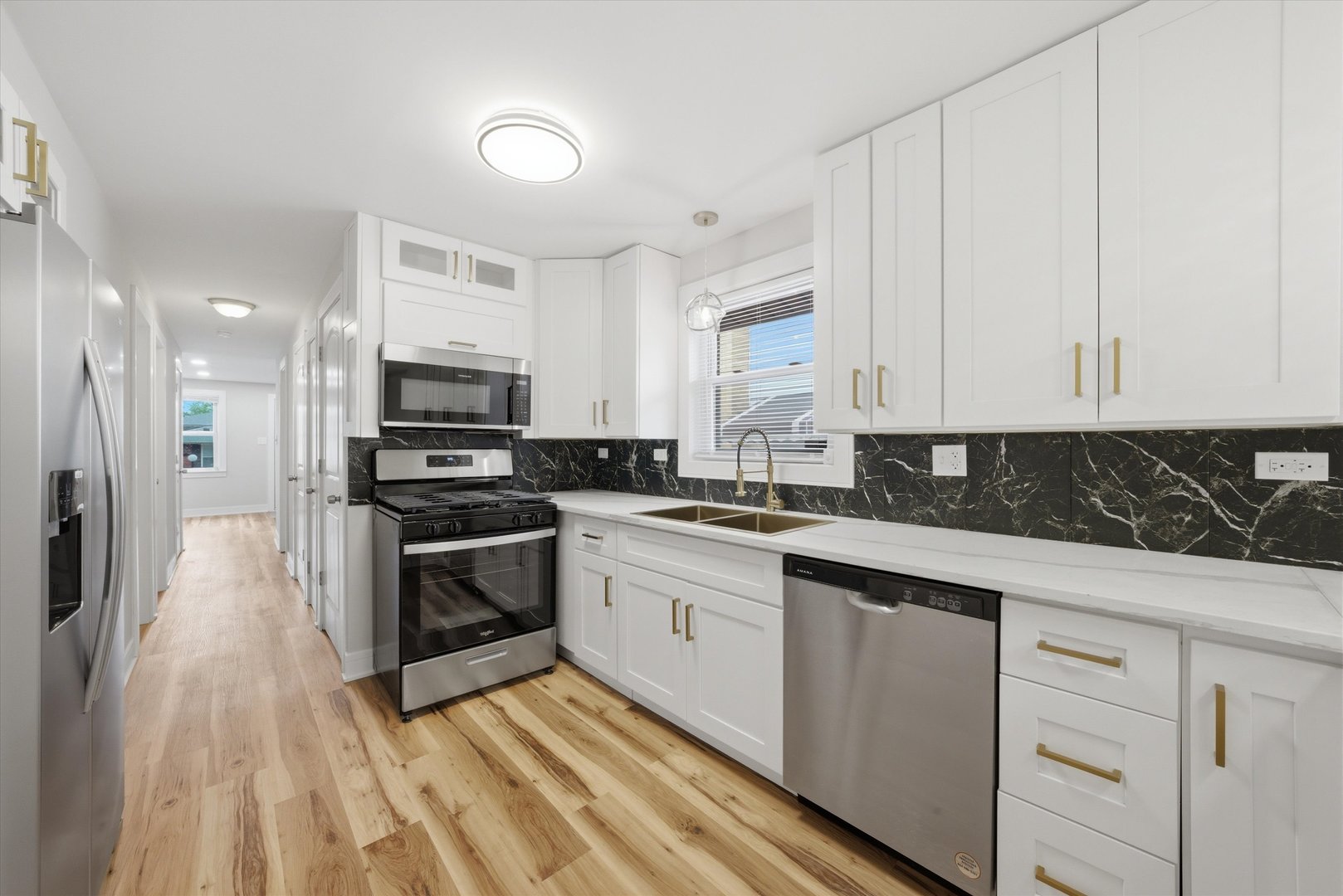 11613 South Loomis Street Chicago IL 60643