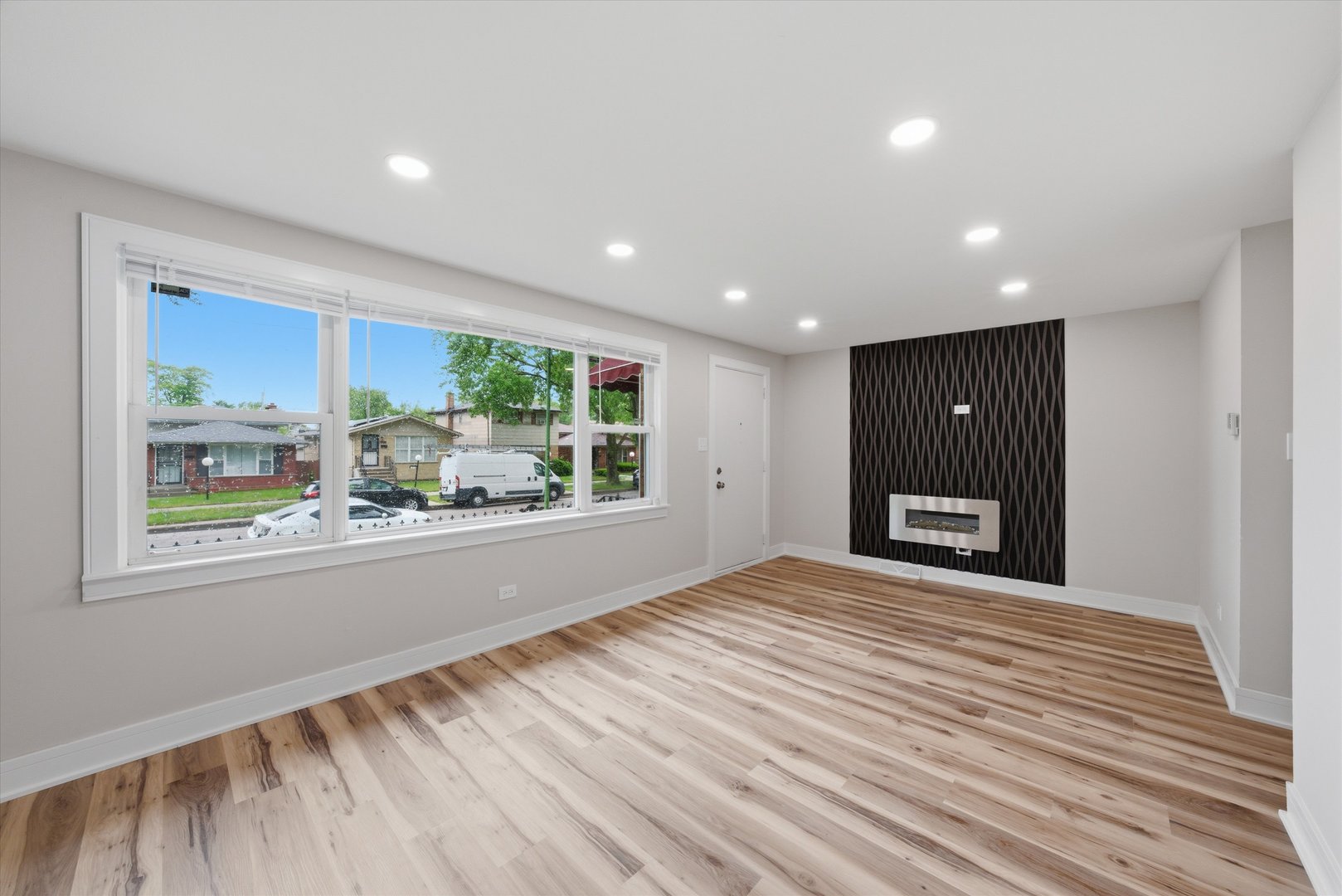 11613 South Loomis Street Chicago IL 60643