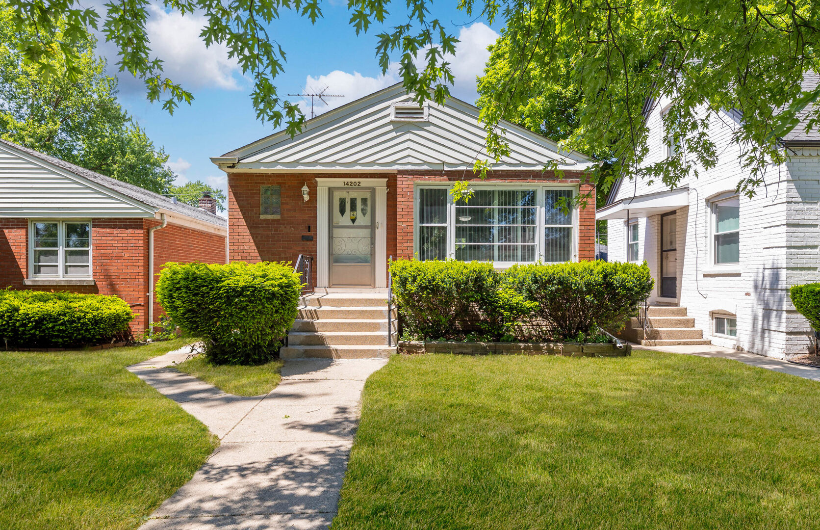14202 South Dearborn Street Riverdale IL 60827