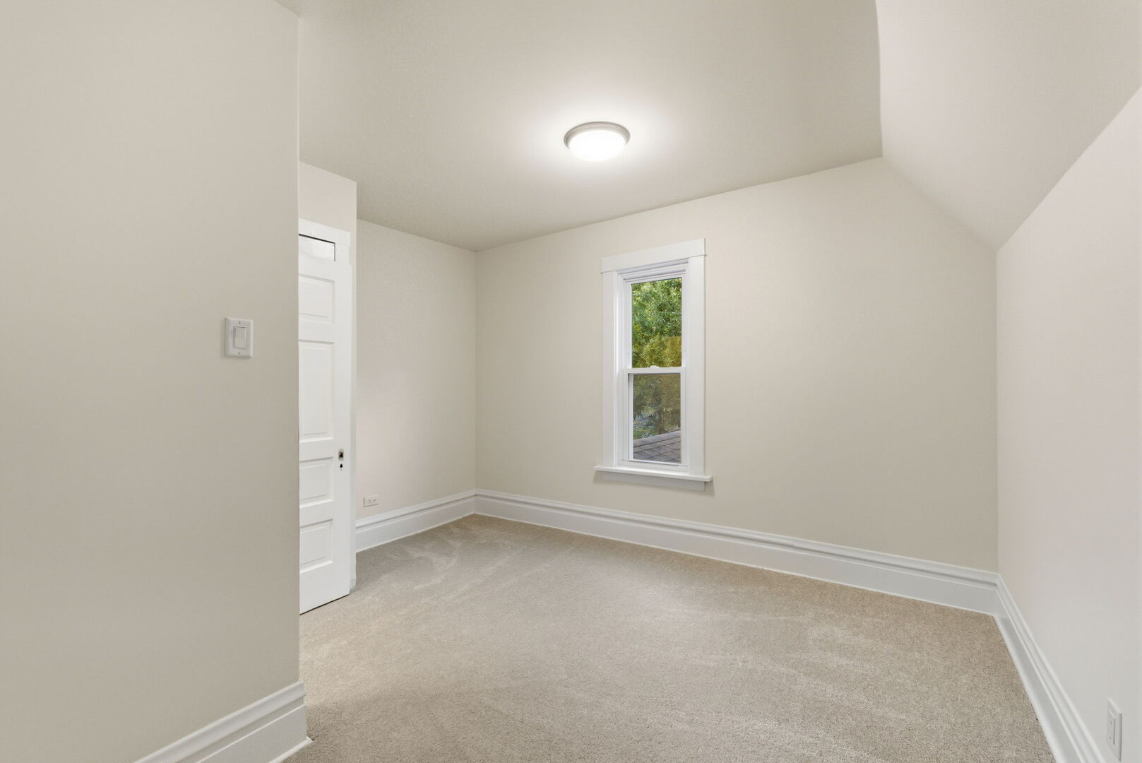 9748 South Vanderpoel Avenue Chicago IL 60643