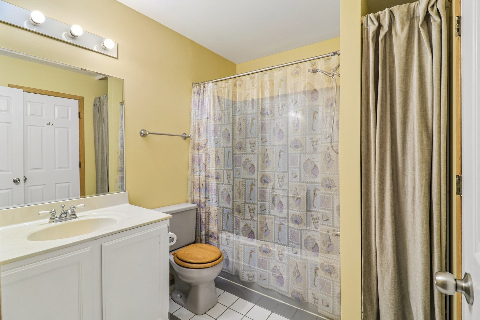 782 Highview Court Antioch IL 60002