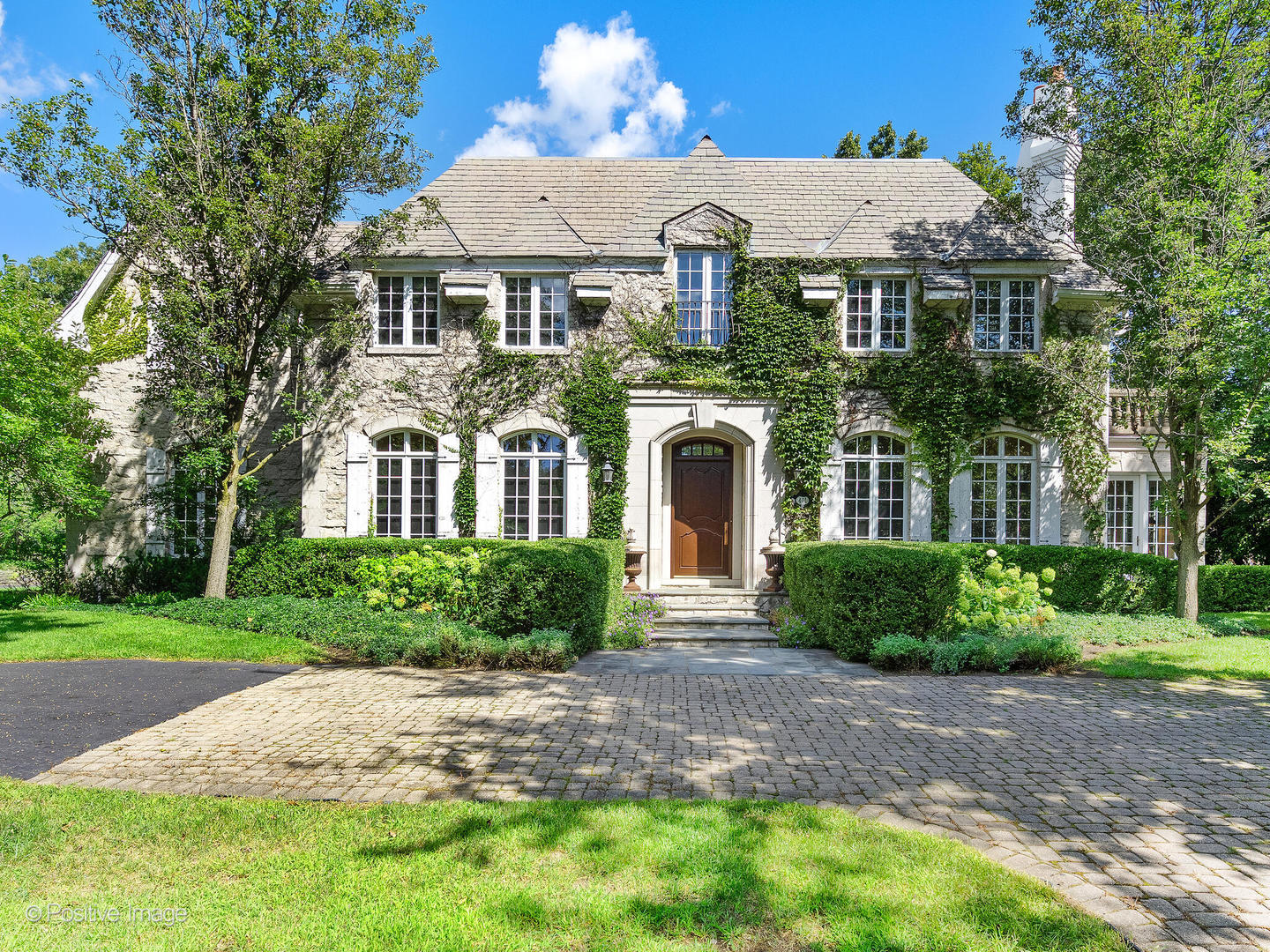 401 Glendale Avenue Oak Brook IL 60523