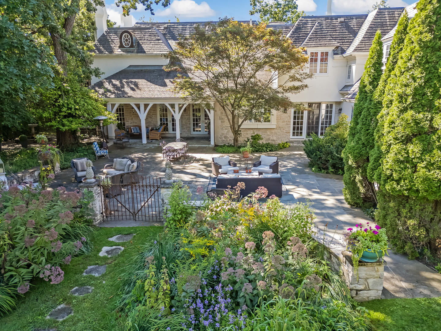 401 Glendale Avenue Oak Brook IL 60523