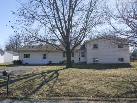 7 Birch Lane Villa Grove IL 61956