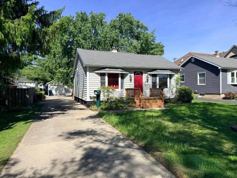 827 North Loomis Street Naperville IL 60563