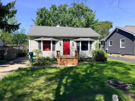 827 North Loomis Street Naperville IL 60563