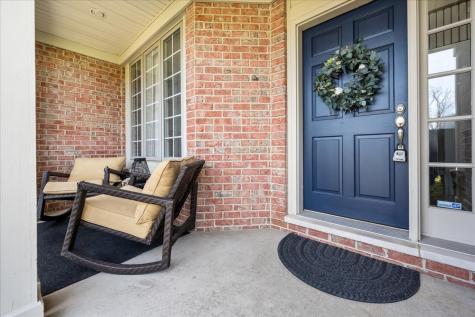1924 Wyndham Circle Glenview IL 60025