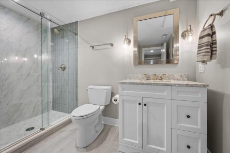 1924 Wyndham Circle Glenview IL 60025