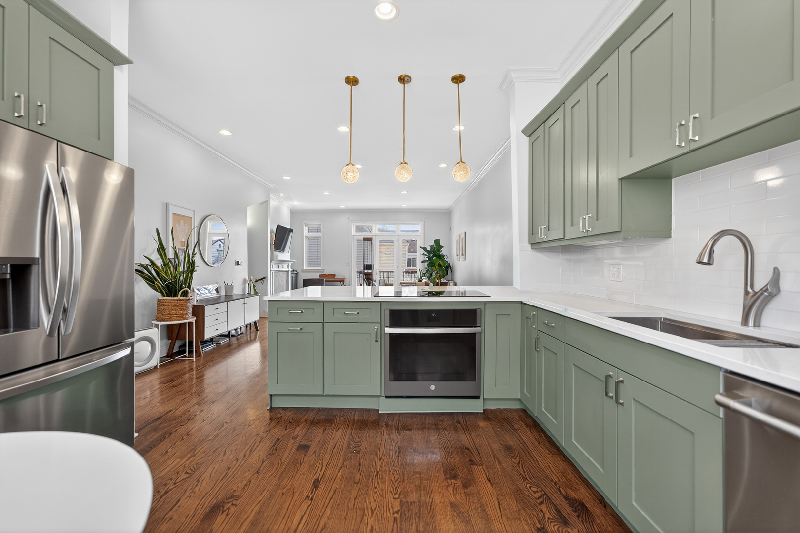 2060 North Stave Street Chicago IL 60647
