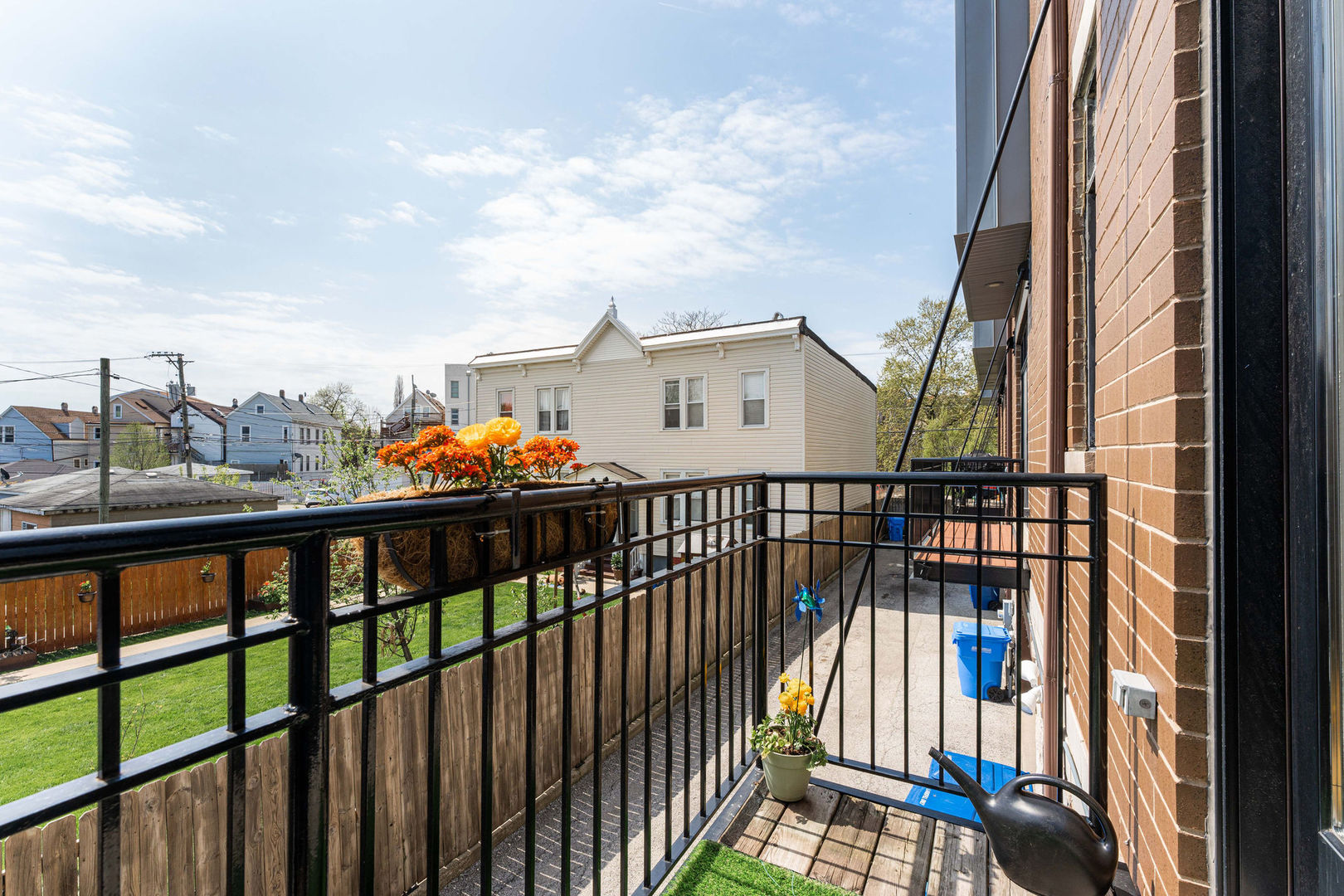 2060 North Stave Street Chicago IL 60647