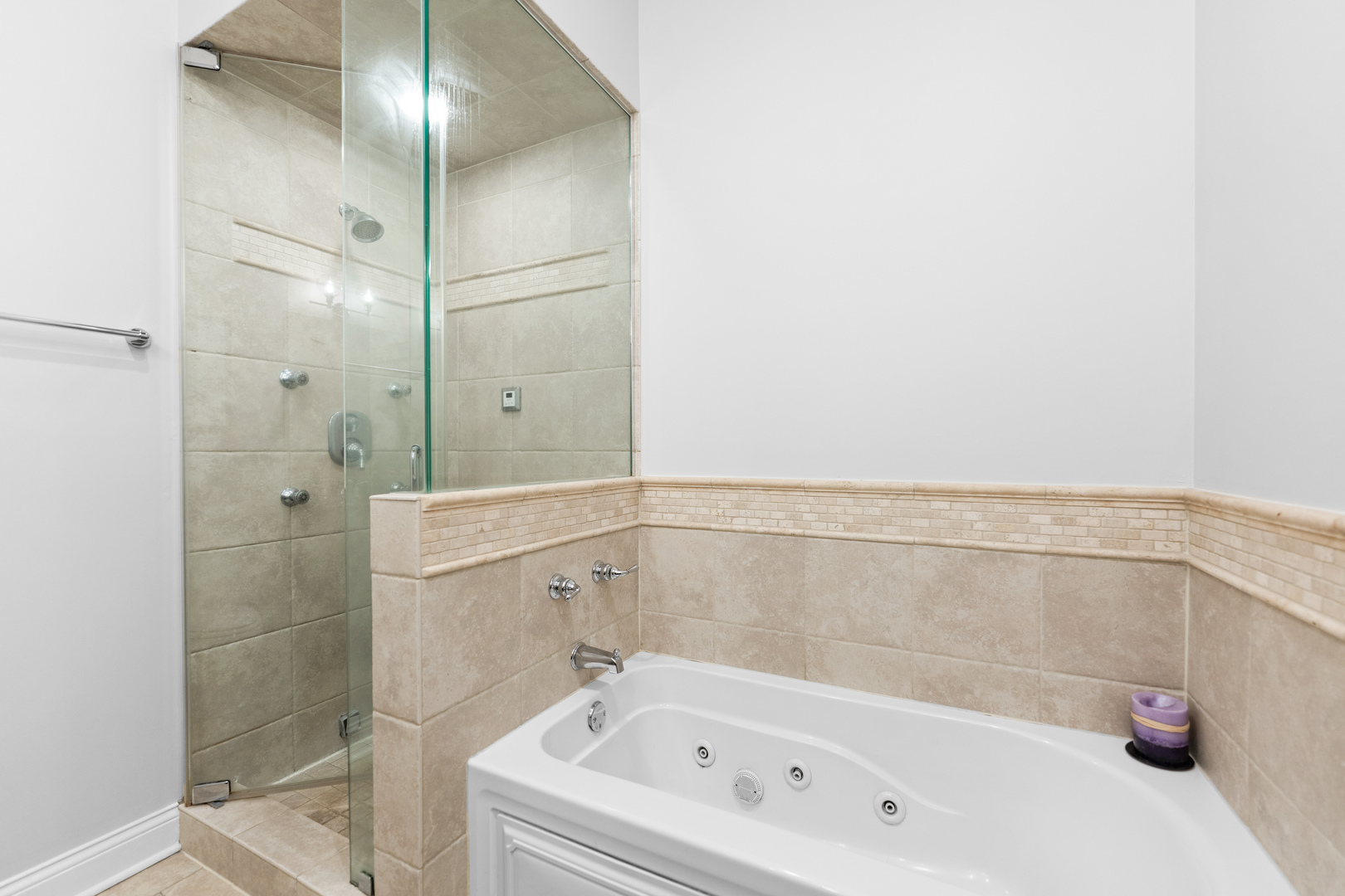 2060 North Stave Street Chicago IL 60647