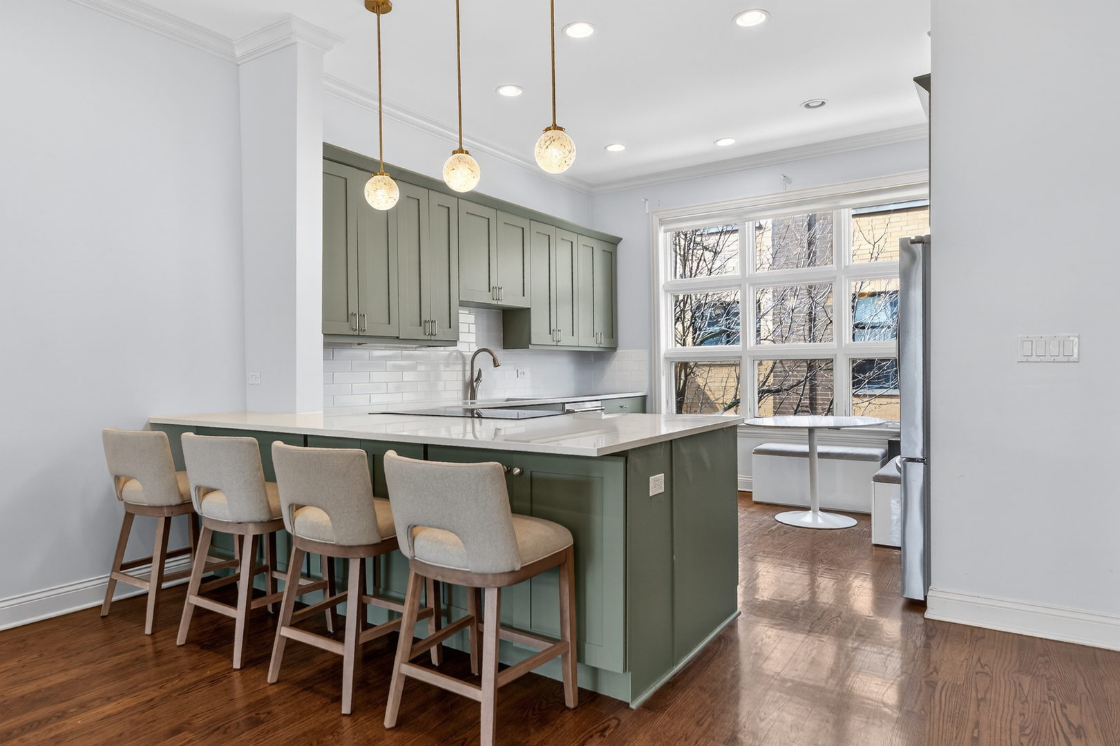 2060 North Stave Street Chicago IL 60647