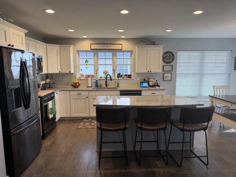 735 Peacock Place Manteno IL 60950