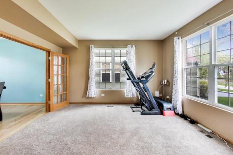 248 South Litchfield Drive Round Lake IL 60073