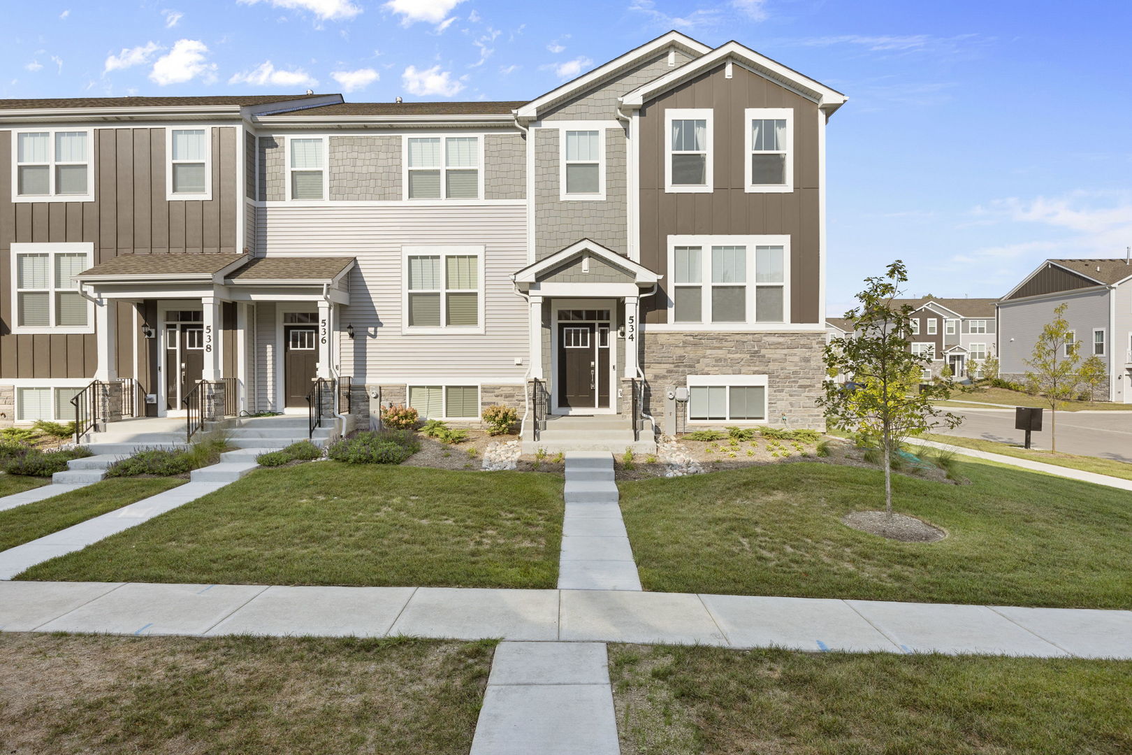 534 Wolverine Drive Aurora IL 60502