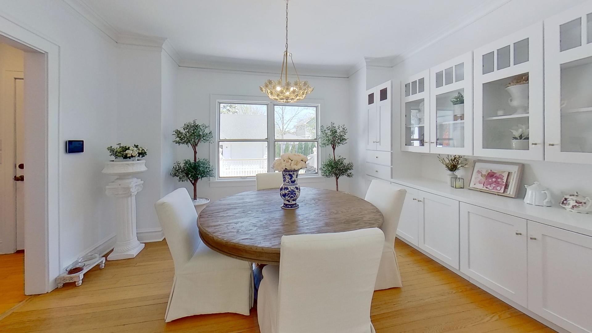 629 Newton Avenue Glen Ellyn IL 60137