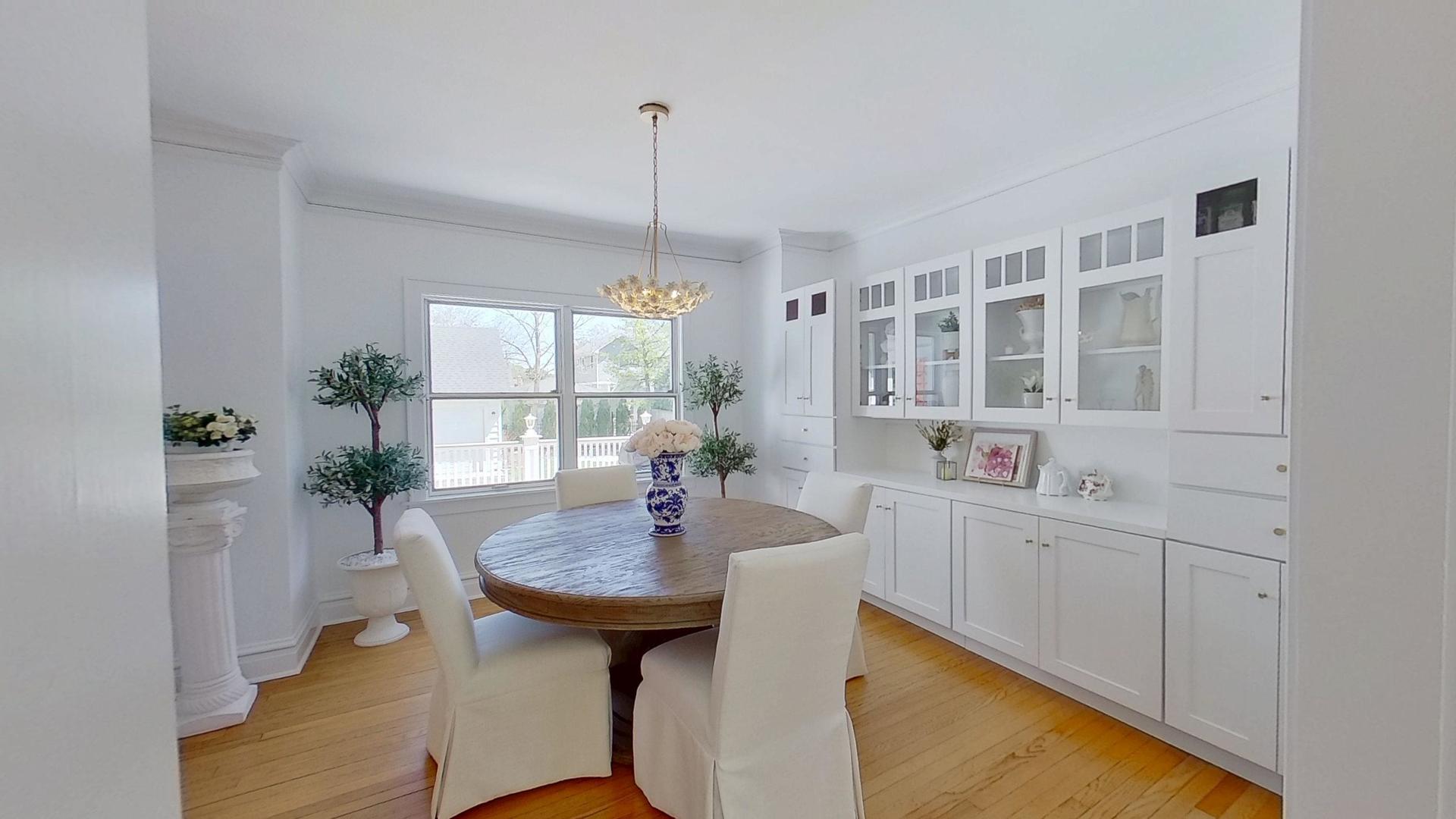 629 Newton Avenue Glen Ellyn IL 60137