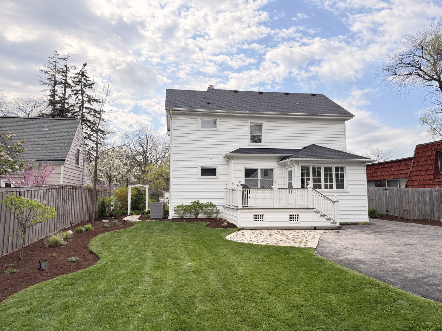 629 Newton Avenue Glen Ellyn IL 60137