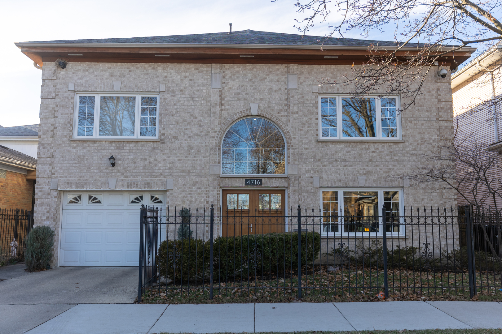 4716 North Kilbourn Avenue Chicago IL 60630