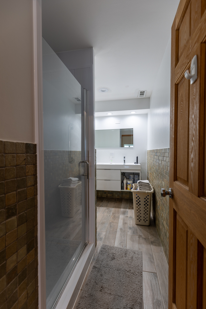 4716 North Kilbourn Avenue Chicago IL 60630