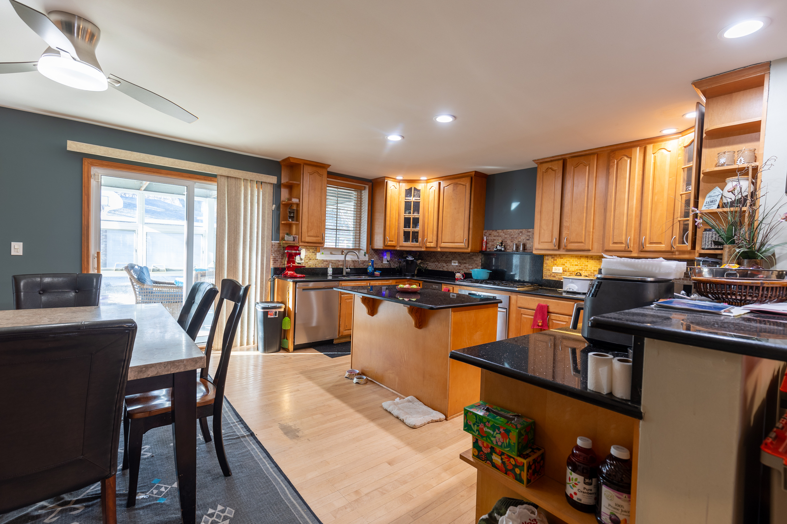 4716 North Kilbourn Avenue Chicago IL 60630