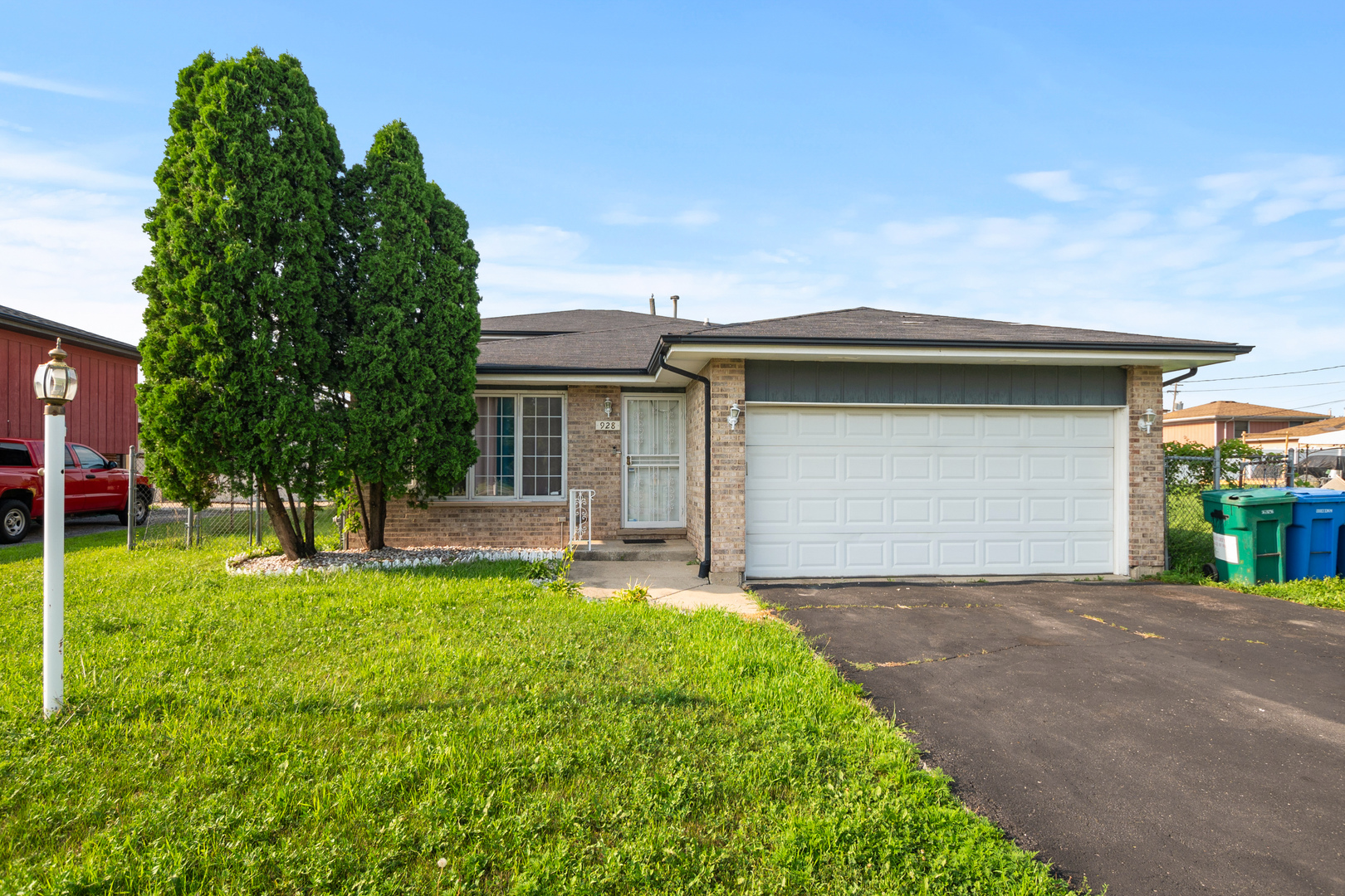 928 East 153rd Street Phoenix IL 60426
