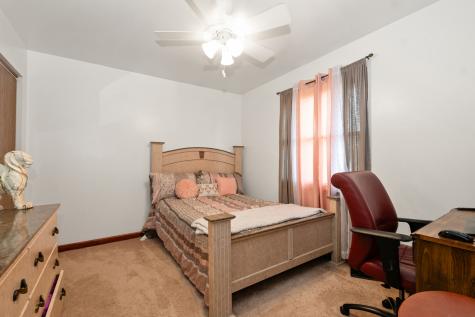 928 East 153rd Street Phoenix IL 60426
