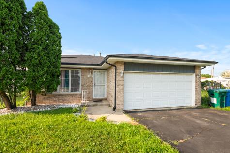 928 East 153rd Street Phoenix IL 60426