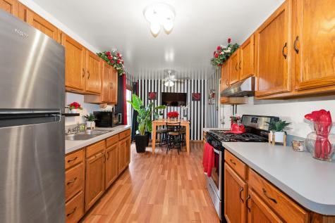 928 East 153rd Street Phoenix IL 60426