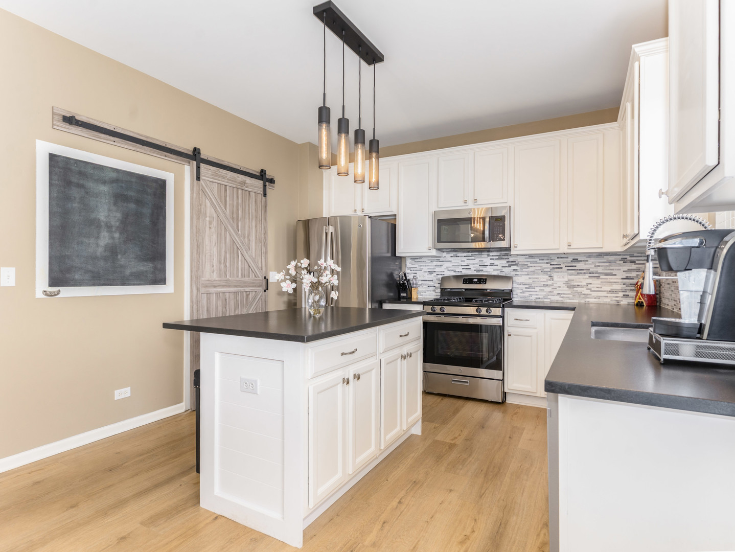 25018 Armstrong Lane Plainfield IL 60585