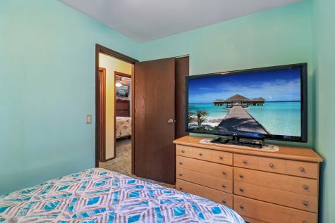 1512 Elm Avenue Round Lake Beach IL 60073