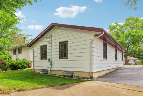 1512 Elm Avenue Round Lake Beach IL 60073