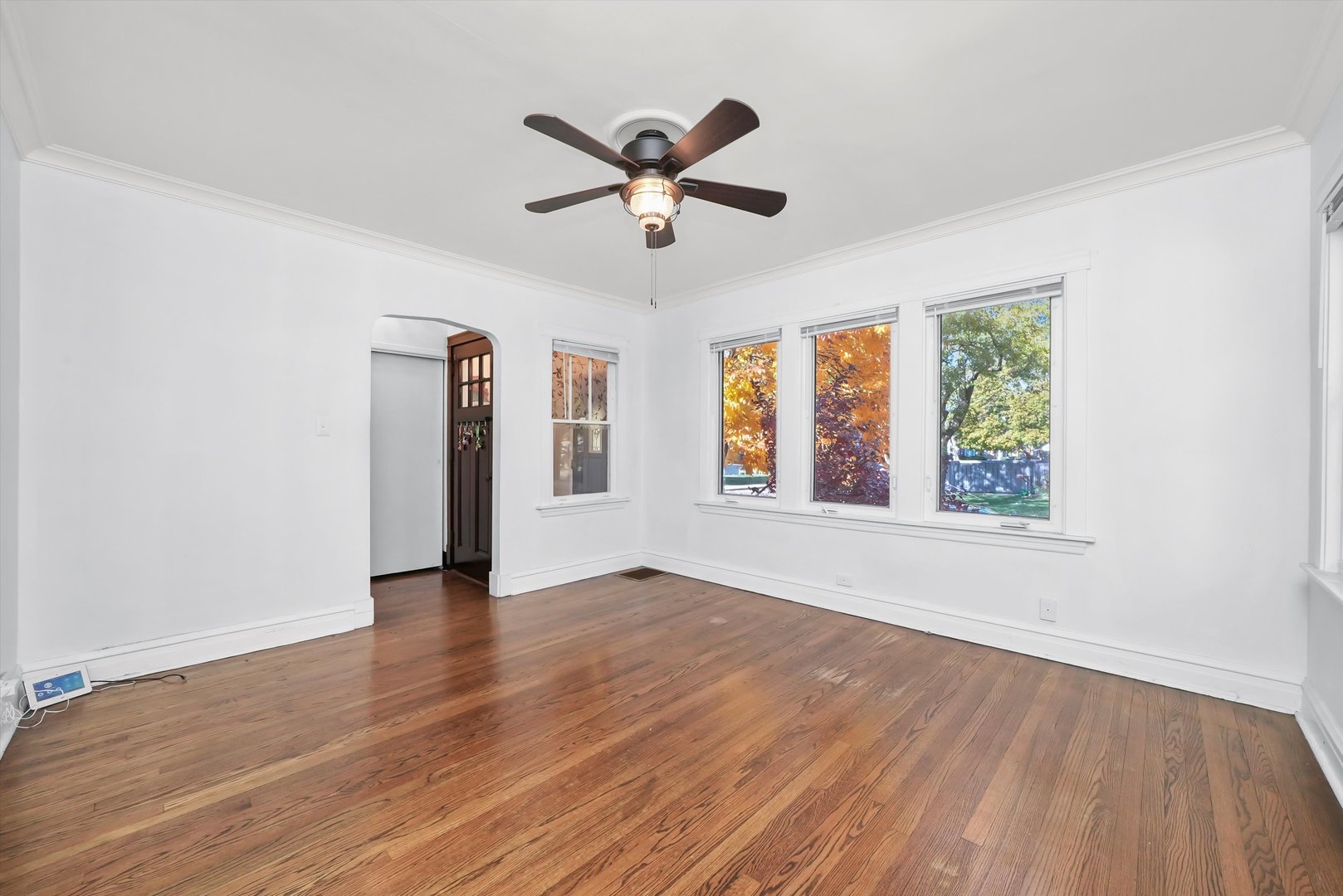 6245 West Byron Street Chicago IL 60634