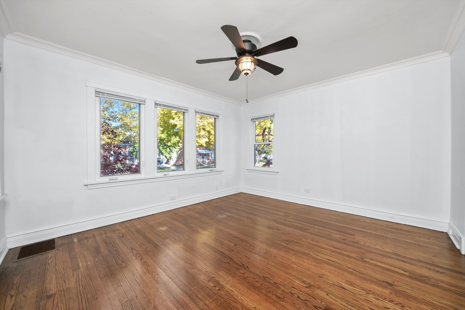 6245 West Byron Street Chicago IL 60634