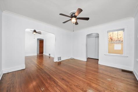 6245 West Byron Street Chicago IL 60634