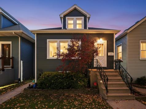 6245 West Byron Street Chicago IL 60634