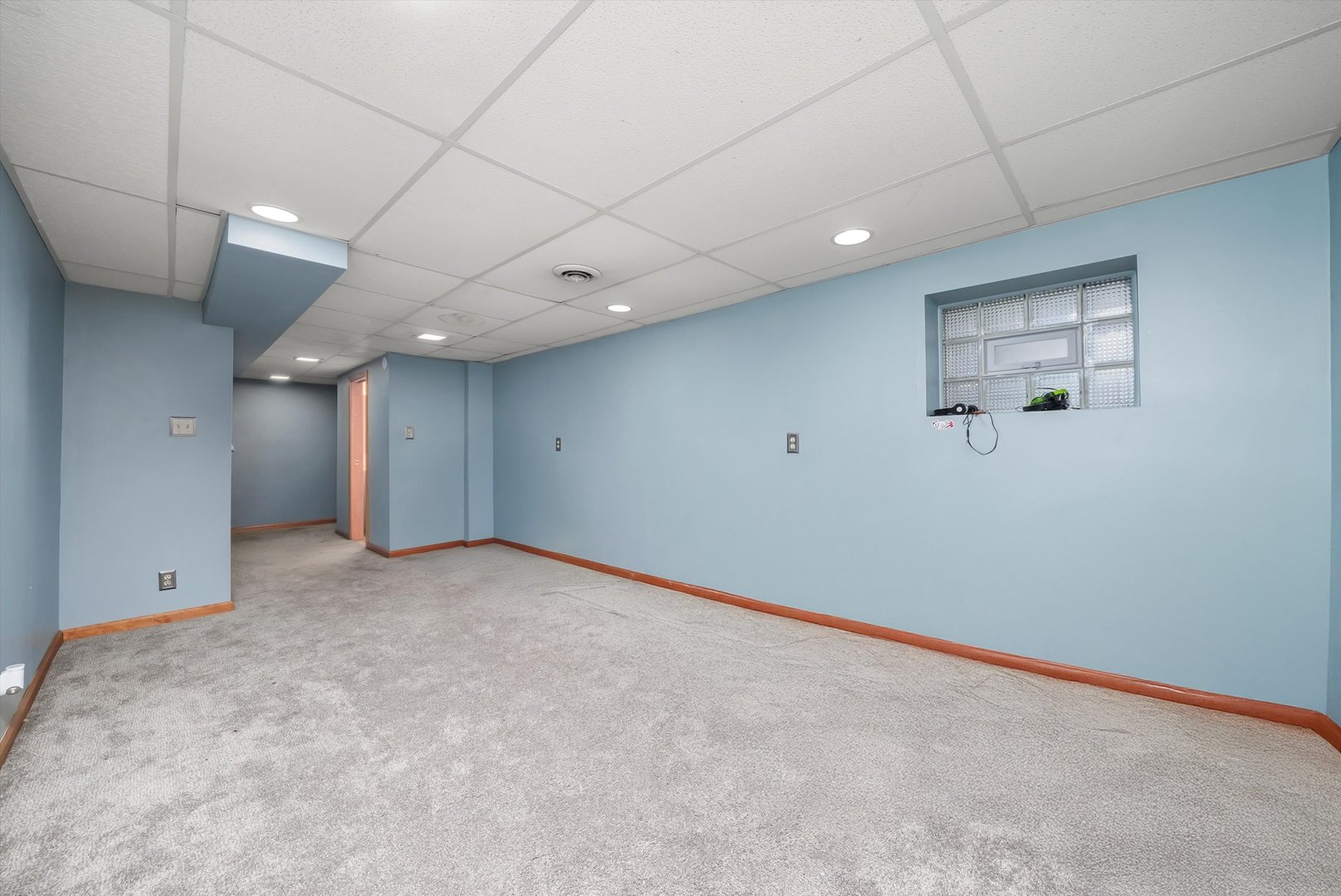 6245 West Byron Street Chicago IL 60634