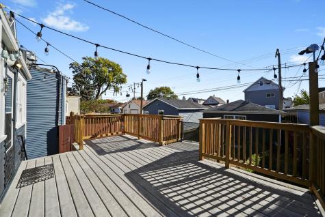 6245 West Byron Street Chicago IL 60634