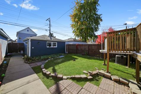 6245 West Byron Street Chicago IL 60634