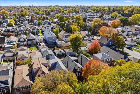 6245 West Byron Street Chicago IL 60634