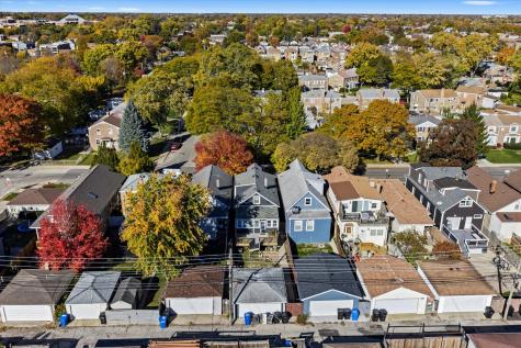 6245 West Byron Street Chicago IL 60634