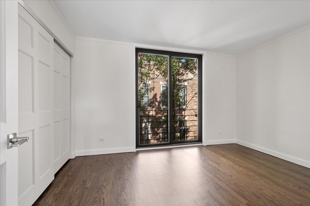 2208 North Burling Street Chicago IL 60614