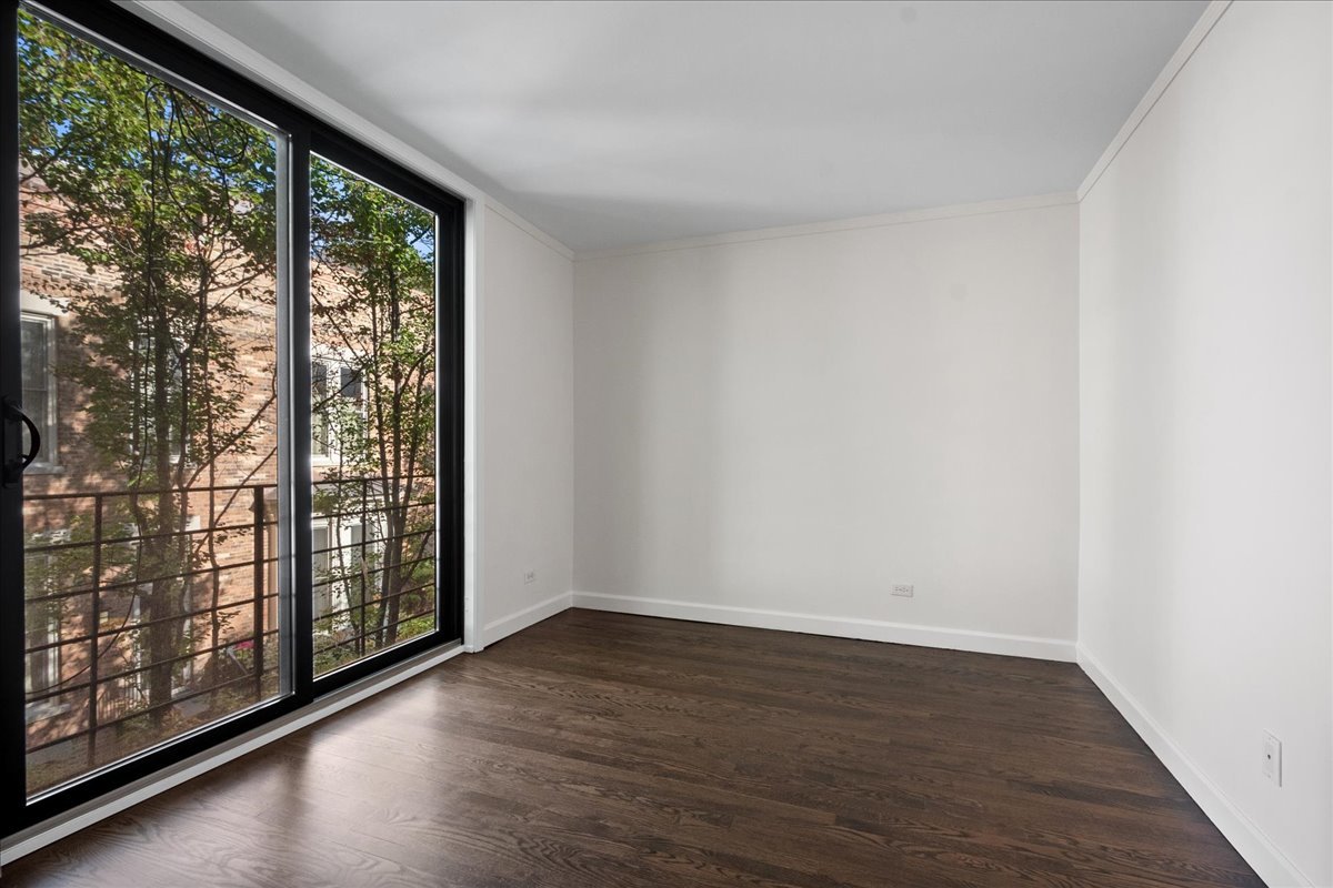 2208 North Burling Street Chicago IL 60614