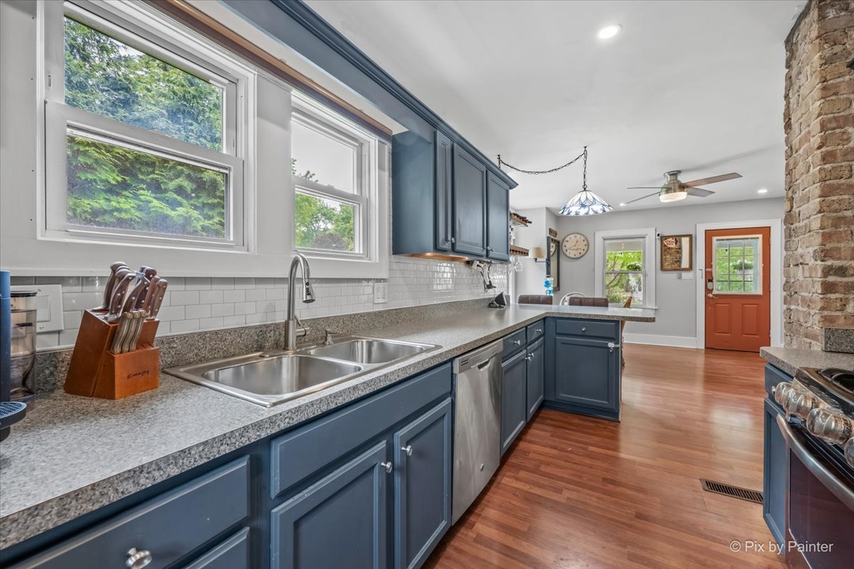 14 North Huffman Street Naperville IL 60540